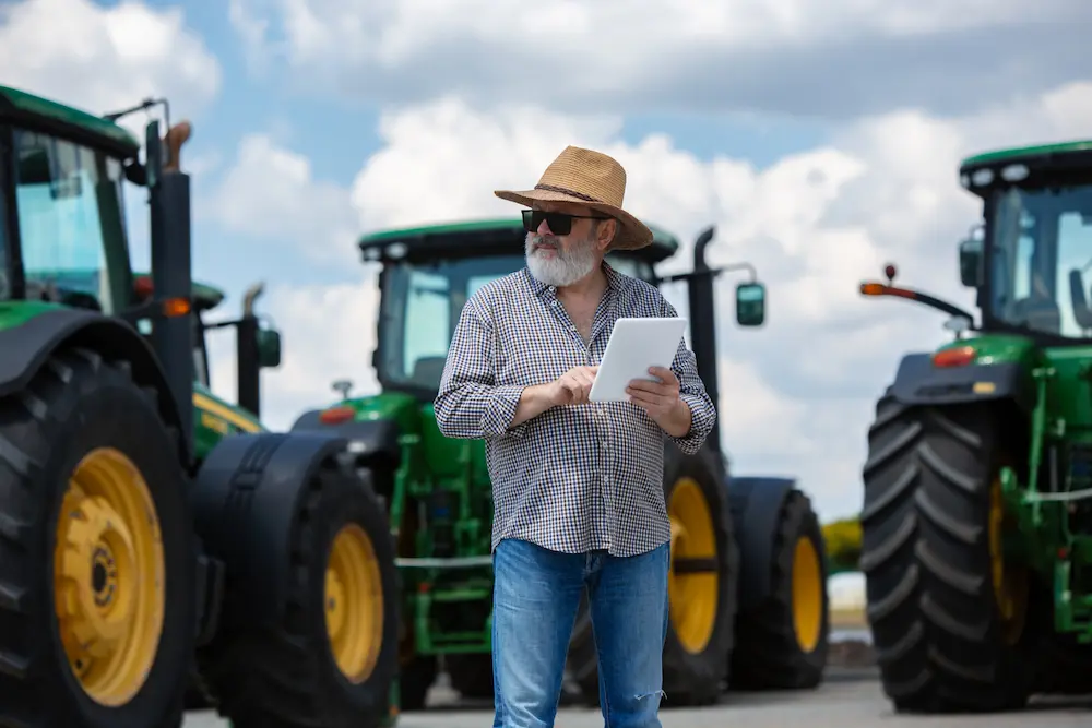 como o agricultor pode se resguardar através de um seguro?
